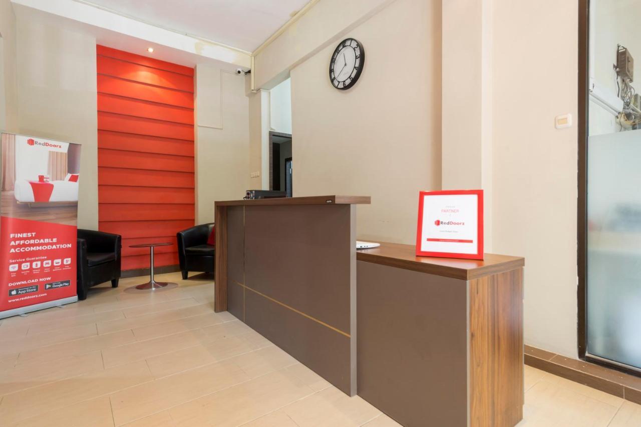 Reddoorz Near Grand City Mall 2 Surabaia Exterior foto