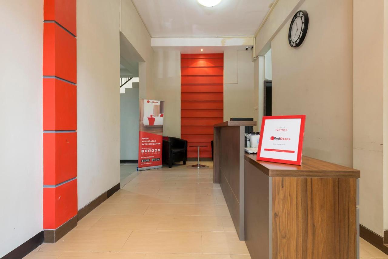Reddoorz Near Grand City Mall 2 Surabaia Exterior foto
